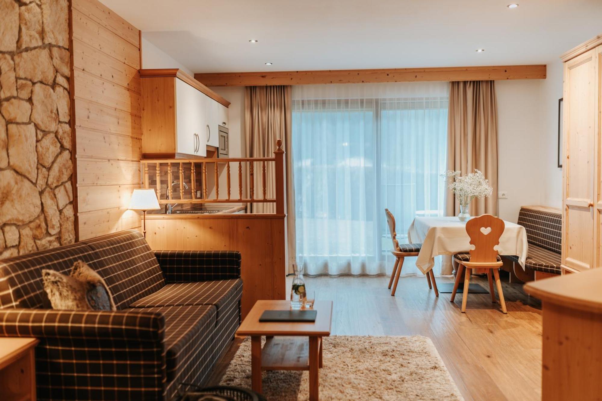 Hotel Garni Mirabel St. Ulrich in Gröden